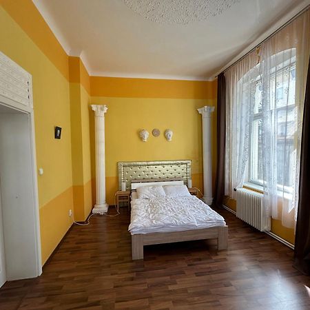 Schloss Ambras Mariánské Lázně Extérieur photo