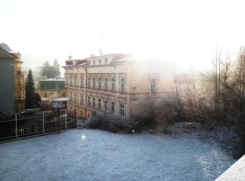 Schloss Ambras Mariánské Lázně Extérieur photo